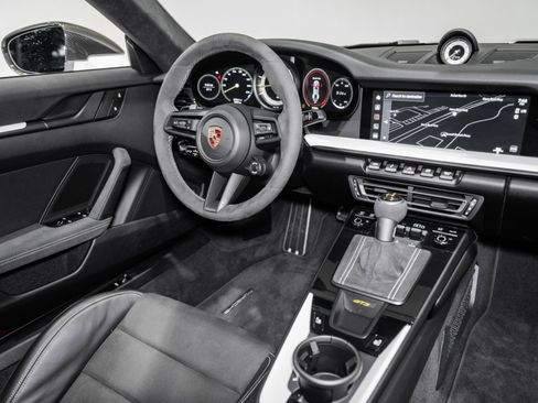 Used 2022 Porsche 911 GT3 image 23