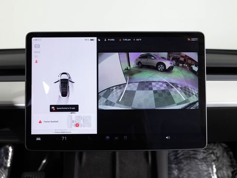 Used 2021 Tesla Model Y Long Range AWD/4WD image 36