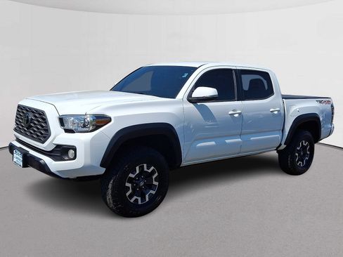 Used 2020 Toyota Tacoma TRD Off-Road w/ Technology Package AWD/4WD image 5