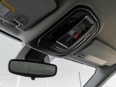 Used 2022 Jeep Grand Cherokee Laredo w/ Luxury Tech Group I image 40