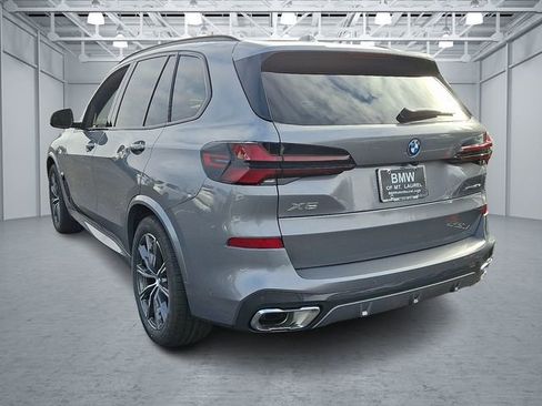 New 2026 BMW X5 xDrive50e w/ M Sport Package image 3