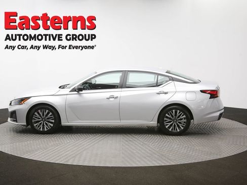 Used 2024 Nissan Altima 2.5 SV image 60