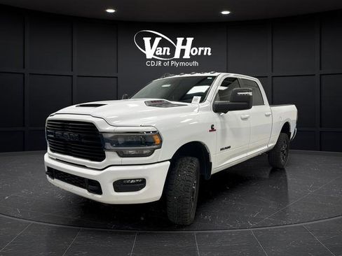 Used 2024 RAM 2500 Laramie w/ Night Edition AWD/4WD image 3