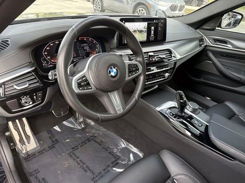 Used 2023 BMW M550i xDrive AWD/4WD image 21