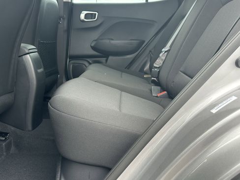 New 2025 Hyundai Venue SE image 23