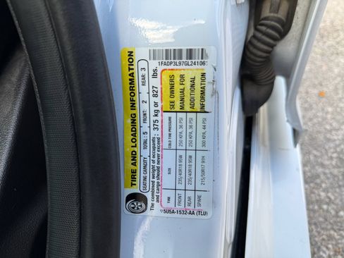 Used 2016 Ford Focus ST w/ Equipment Group 402A image 27