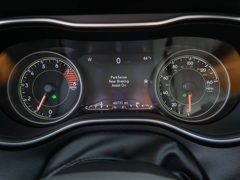 Used 2022 Jeep Cherokee Limited image 37