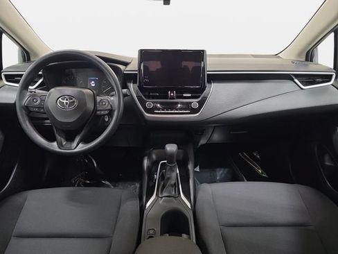 Certified 2025 Toyota Corolla LE FWD image 9