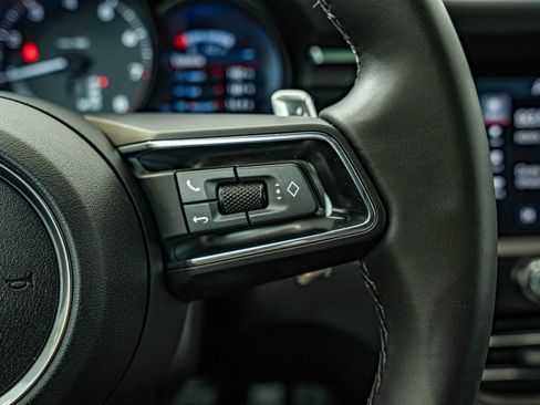 Certified 2026 Porsche Macan AWD/4WD image 26