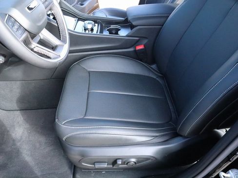 New 2026 Jeep Grand Cherokee Limited image 12