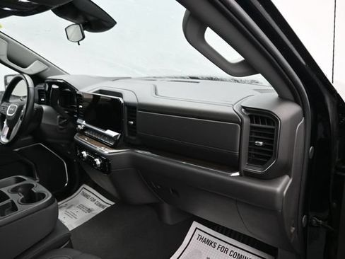 Used 2024 GMC Sierra 1500 Elevation AWD/4WD image 8