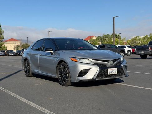 Certified 2020 Toyota Camry XSE FWD image 2