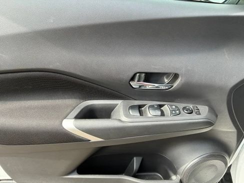 Certified 2023 Nissan Kicks SV FWD image 11