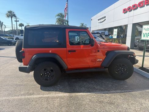 Used 2018 Jeep Wrangler Sport image 8