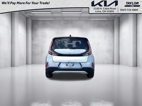 Used 2025 Kia Soul S FWD image 18