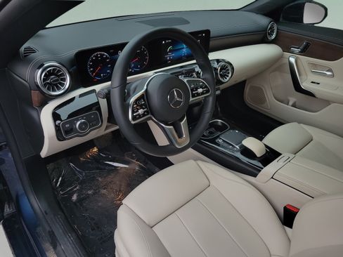 Used 2023 Mercedes-Benz CLA 250 image 24