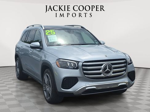 Certified 2025 Mercedes-Benz GLS 450 4MATIC image 3