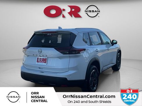 New 2026 Nissan Rogue SV w/ SV Premium Package FWD image 5