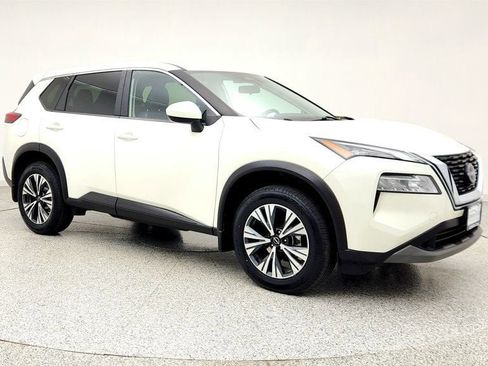 Used 2023 Nissan Rogue SV AWD/4WD image 3