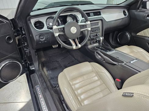 Used 2012 Ford Mustang GT Premium RWD image 33