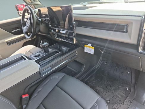New 2026 GMC Hummer EV 4x4 Crew Cab image 28
