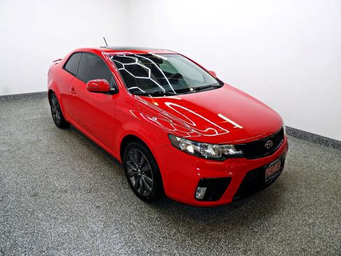 Used 2011 Kia Forte Koup SX w/ Leather Pkg image 3