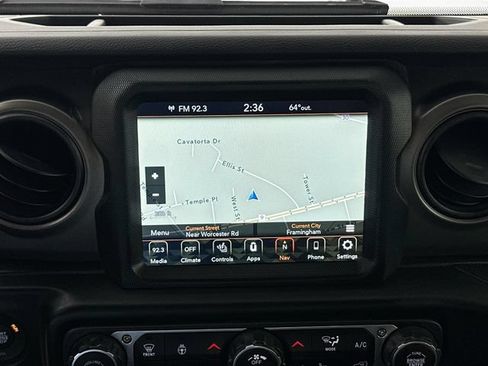 Used 2022 Jeep Gladiator Sport AWD/4WD image 11