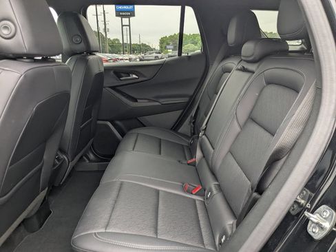 Used 2025 Chevrolet Equinox LT w/ Convenience Package II FWD image 14