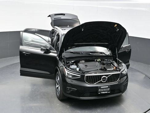 Used 2023 Volvo XC40 B5 Plus w/ Driver Assist Package AWD/4WD image 40