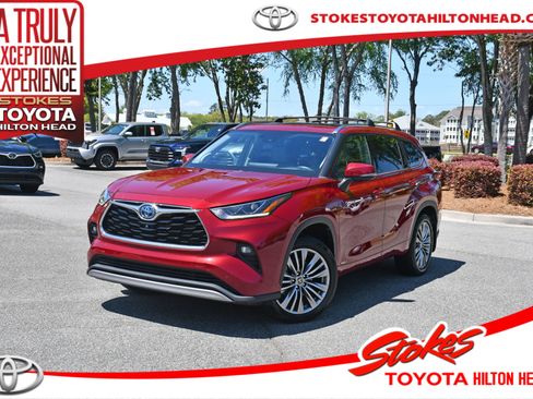 Used 2021 Toyota Highlander Platinum image 1