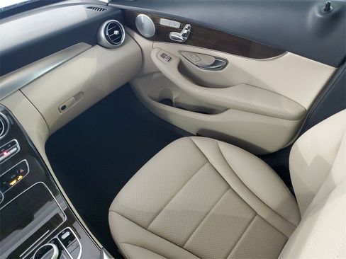 Used 2021 Mercedes-Benz C 300 Sedan image 11