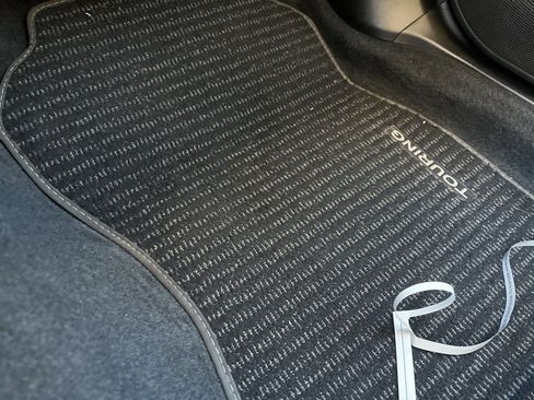 Used 2017 Subaru Forester 2.5i Touring w/ Rugged Package #2 image 16