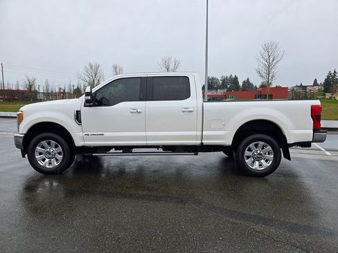 Used 2017 Ford F350 Lariat w/ Lariat Ultimate Package image 2