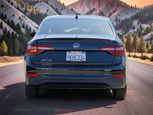 Used 2024 Volkswagen Jetta S FWD image 6