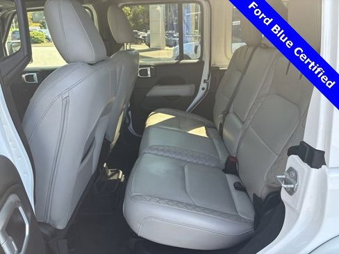 Used 2022 Jeep Wrangler Unlimited Sahara image 20