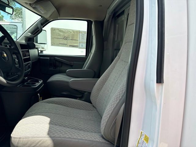 New 2025 Chevrolet Express 3500 w/ Power Convenience Package RWD image 15