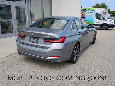 Used 2024 BMW 330i xDrive Sedan w/ Premium Package AWD/4WD image 3