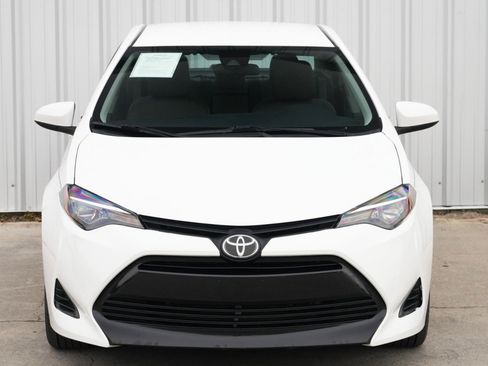 Used 2019 Toyota Corolla LE image 38