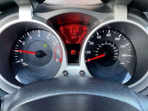 Used 2013 Nissan Juke S image 12