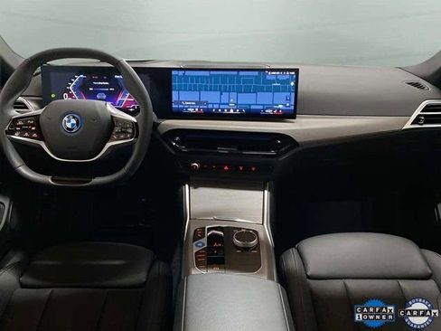 Used 2025 BMW i4 xDrive40i image 15