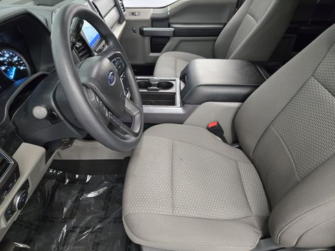 Used 2022 Ford F250 XLT w/ XLT Premium Package image 12