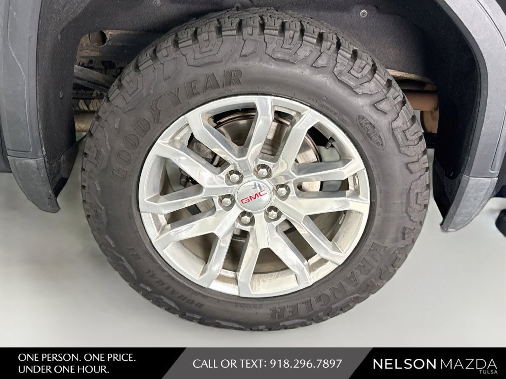 Used 2019 GMC Sierra 1500 SLT w/ SLT Premium Plus Package AWD/4WD image 10