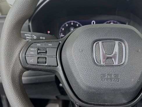 Certified 2023 Honda Accord EX image 14