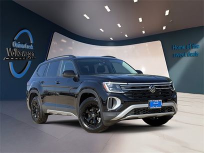 New 2025 Volkswagen Atlas Peak Edition SE