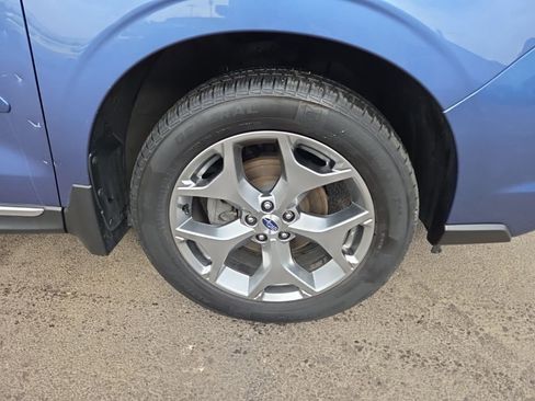 Used 2017 Subaru Forester 2.5i Touring image 12
