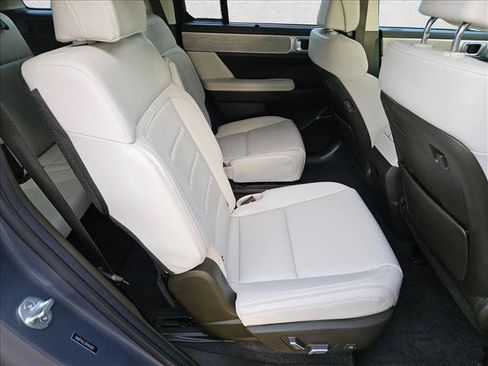 Used 2024 Hyundai Santa Fe Calligraphy FWD image 20