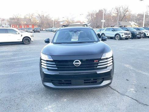 New 2026 Nissan Kicks SR image 2