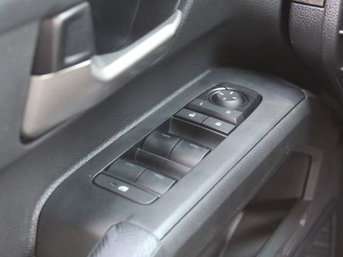 Used 2024 Toyota Tacoma Limited w/ Limited Package (LT) AWD/4WD image 20