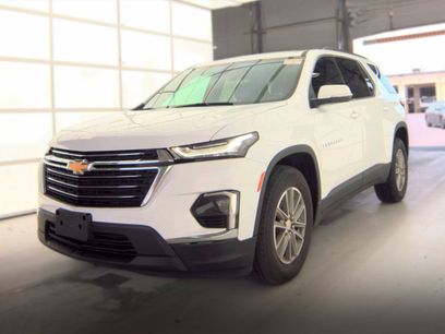 Used 2023 Chevrolet Traverse LT