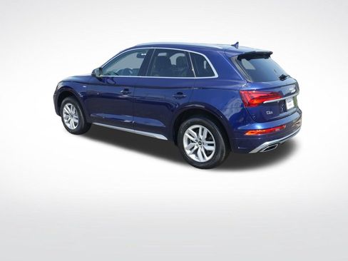 Used 2023 Audi Q5 2.0T Premium w/ Convenience Package AWD/4WD image 3